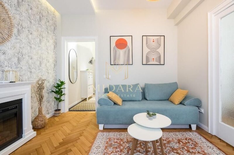 Universitate Studio Terasa  56 mp  Investitie